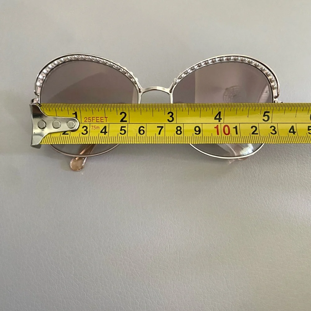 Authentic Chanel sunglasses with pearls, limited. - Picture 9 of 11